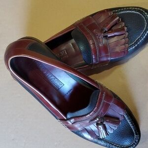 HS TRASK two tone loafer with tassel size 10.5